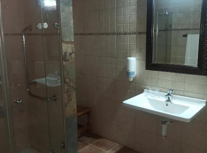 Hotel Castillo De Luna *